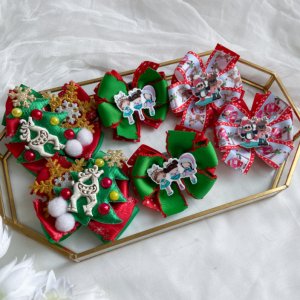 Робота Набір бантики- резинки в садік ,бантики в школу  зимові