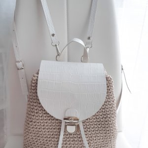 Робота Рюкзак з тисненням на шкірі