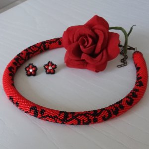 Работа Жгут Красно-черный