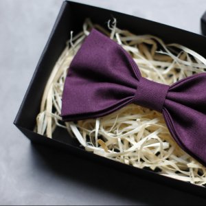 Работа Галстук-бабочка классическая пурпурная