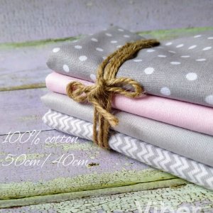 Робота Набір бавовни з 4 клаптів сіро-рожевий