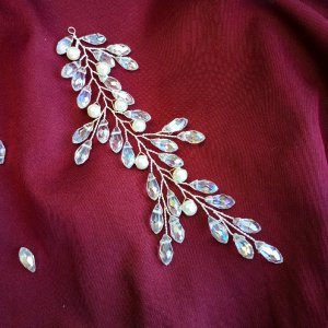 Работа Хрустальная веточка в свадебную прическу невесты, украшение