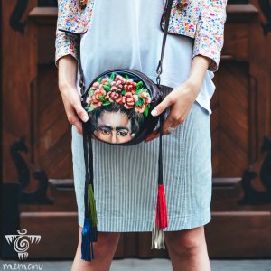Работа Кожаная сумка через плечо Фрида Кало