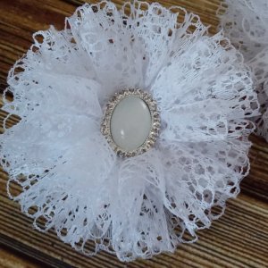 Работа Бантики из кружева белые