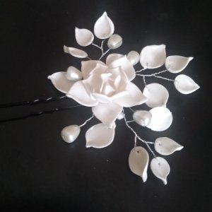 Работа Шпилька  с цветком и каплевидные жемчугом