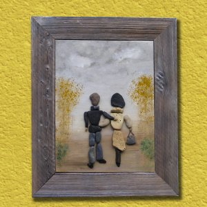 Работа  Картина из камней с моря. Винтажная рама