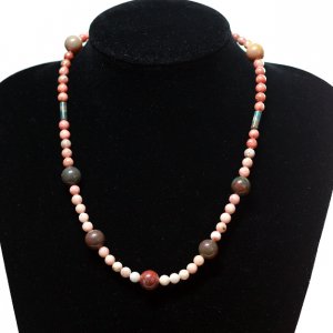 Робота Намисто з яшми "Принцеса самоцвітів"