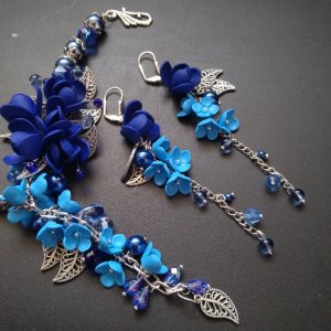Робота Синій  браслет і сережки з квітами