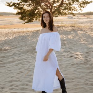 Робота Сукня міді з широкими рукавами, довга сукня 