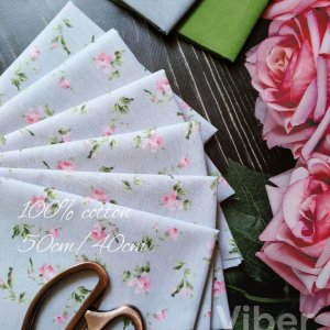 Робота Тканина бавовна трояндочки вінтажні на сірому фоні