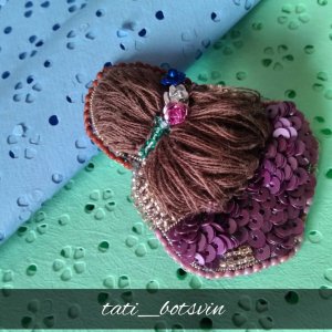 Работа Брошь Цветы в волосах