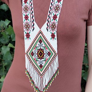 Работа Гердан с орнаментом