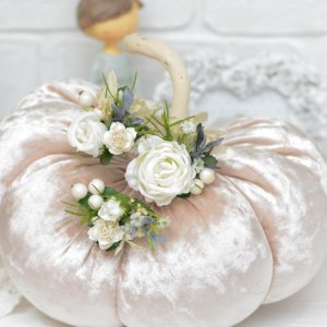 Работа Набор из 3х шпилек в волосы белые