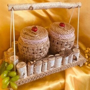 Работа деревянный домик с баночками