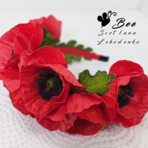 Работа Ободок для волос с красными маками