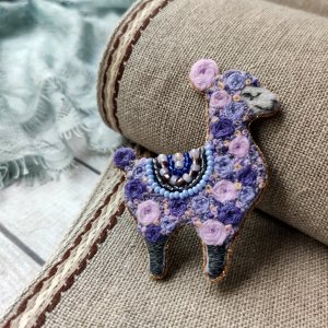 Работа Брошь Лама # 1