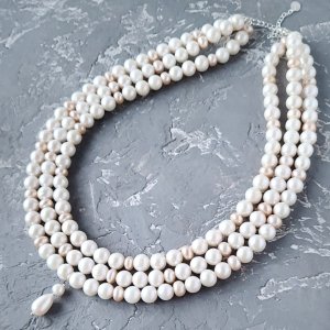 Робота Святкове чи весільне кольє з натуральних перлів у сріблі