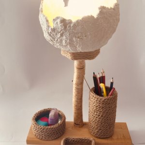 Робота Настільна лампа з органайзерами