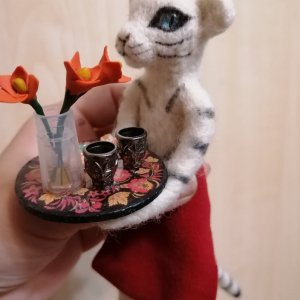 Работа Белый тигр с подносом