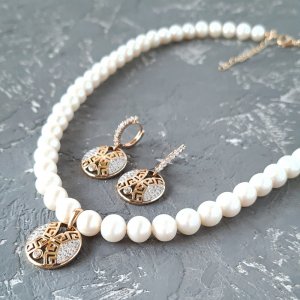 Работа Комплект из натурального жемчуга в позолоте колье и серьги