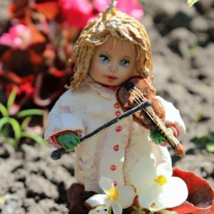 Работа Ватная игрушка кукла девочка-скрипачка
