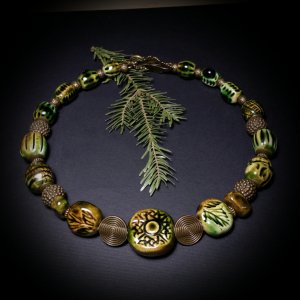 Робота Зелене кельтське намисто з кераміки ручної роботи