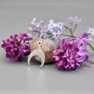 Робота Лунницах з темним аметистом