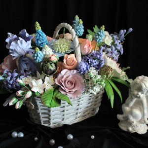 Робота весняний букет