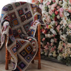 Робота Плед гачком "Оранжерея" бабусин квадрат