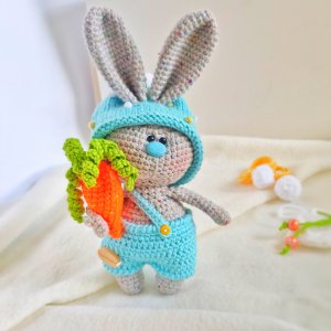 Работа Детская игрушка ручной работы Зайчик с морковкой