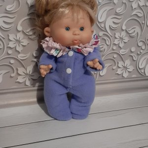 Работа Одежда для пупса Нинес донил 26 см. Комбинезон