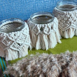 Робота макраме свічник