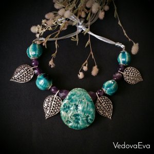 Робота Бірюзове кольє з аметистом і листям