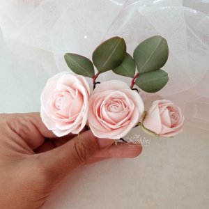 Работа Заколки для волос с розами