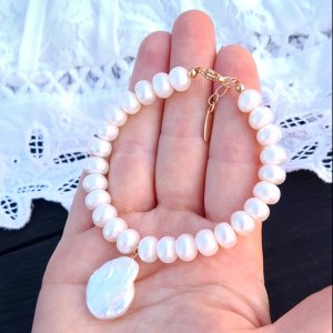 Робота Браслет з натуральних білих перлів у позолоті