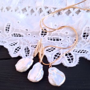 Робота Весільний чи святковий комплект з перлів Кейші у позолоті