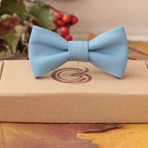 Работа Галстук-бабочка голубой «Брызги прибоя»