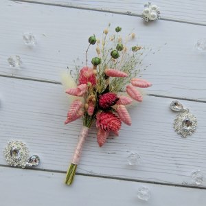 Робота Весільна бутоньєрка із сухоцвітів.  АРТ. 1119