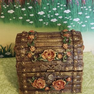 Робота Скринька з картону "Троянди для коханої"