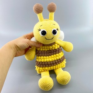 Робота Грілка-комфортер для малюка, бджілка