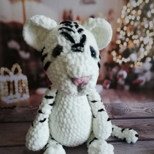 Работа Тигрёнок белый