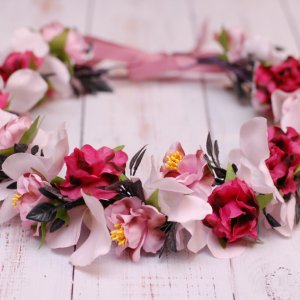 Робота Об'ємний вінок віночок з квітами рожево-бордовий