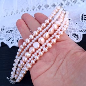 Робота Браслет з натуральних перлів та кристалів п’ятирядний