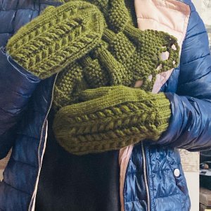 Работа снуд и варежки, комплект 