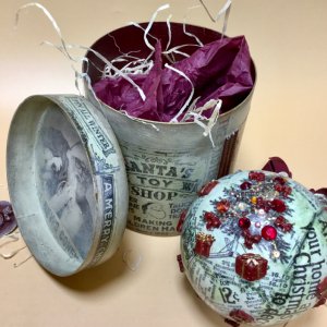 Работа Купить Елочная игрушка шар со стразами Swarovski