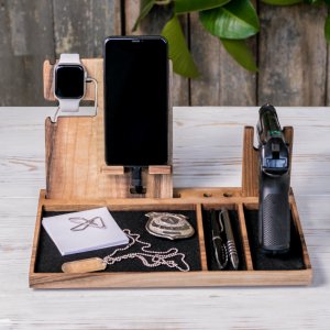 Работа Органайзер для телефона и пистолета "Leon killer iWatch"