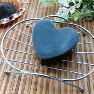 Работа Мыло с черной глиной и маслом виноградных кисточок⛰️