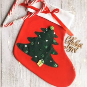 Работа Праздничная носок с Елкой