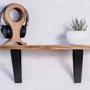 Робота Дерев'яна полиця з горіха з живим краєм із кріпленнями