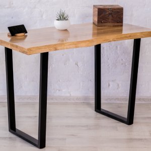 Робота Дерев'яний лакований стіл із дуба з живим краєм